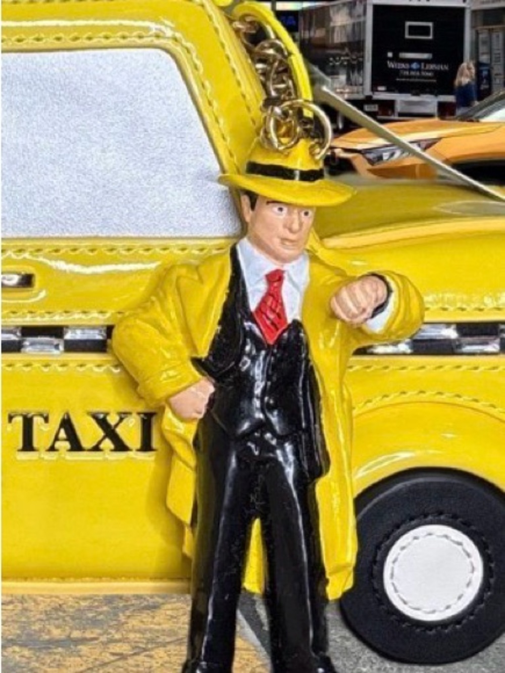 Kate Spade Novelty Taxi Bag, NWT and bag charm - Picture 9 of 9